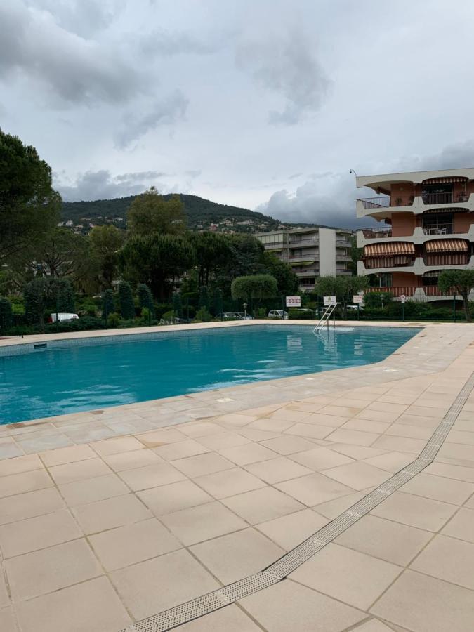 Appartement Aux 3 Rivieres A Mandelieu ภายนอก รูปภาพ